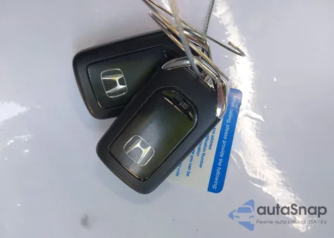 2017 Honda Odyssey Se from USA, damaged, VIN 5FNRL5H30HB014780